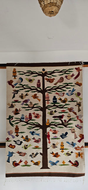Yaag Chei nguitz: tree of life white background